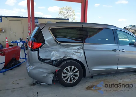 2017 Chrysler Pacifica Touring-L from USA, damaged, VIN 2C4RC1BGXHR529987